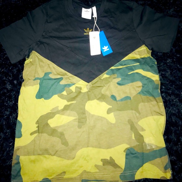 Medium Men Camouflage Adidas Shirt❕✨ - Picture 1 of 2